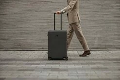 LEVEL8 Carry-On Luggage, 20” Hardshell Suitcase, Lightweight PC Textured Hardside Spinner Trolley For Luggage, TSA Approved Cabin Luggage With 8 Spinner Wheels, Black, 20-Inch Carry-On -LUGGAGE FACTORY Sales 41fw x9RKiL